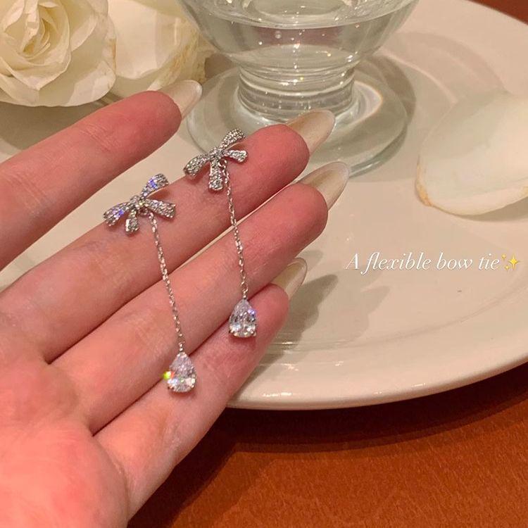 

Элегантные серьги-капли с кисточками и нишевым дизайном - Высококачественные украшения для ушей, не требующие пирсинга