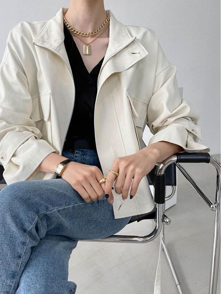Korean Retro Chic Stand Collar Zipper Jacket with Big Pockets and Long Sleeves