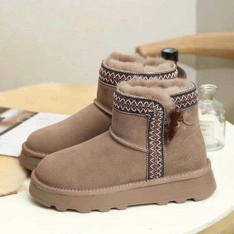 

Ethnic style warm non-slip snow boots women s 2025 new velvet fur integrated Northeast short tube thickened cotton shoes 40