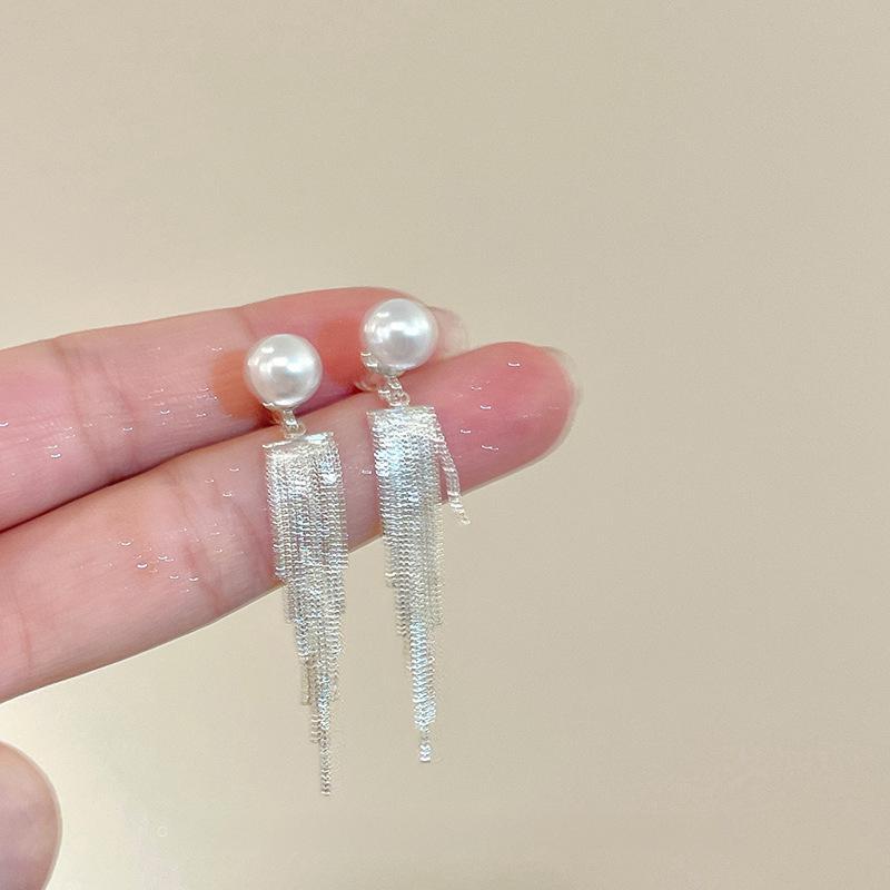 Elegant Pearl Tassel Earrings - Fashionable & Unique Autumn Winter Style