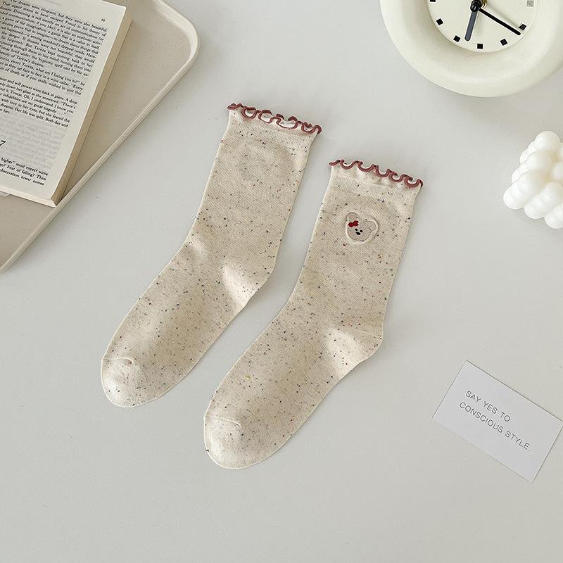 

Вышитые носки для женщин, весенне-осенние носки до середины икры, длинные носки с кружевом черный гриб , влаговпитывающие махровые носки, милые носки без косточек 1 pair