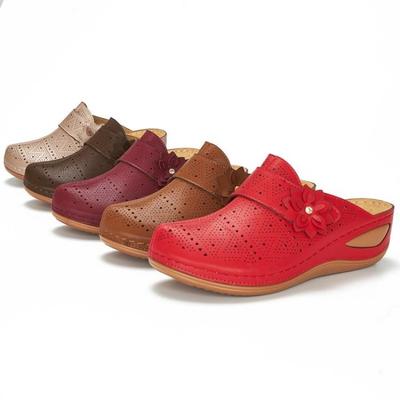 Modische Damen Strand Keilabsatz Baotou Slipper 2024 Frühling und Sommer Ausgehöhlt Lässig Schräge Sohle Retro Sandalen Damen Slipper Zapatos