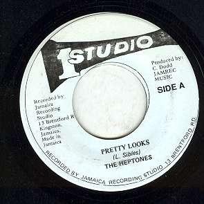 

7inch Record HEPTONES - Pretty Looks NONE Studio One Jamaica Reggae, Ska & Dub Used