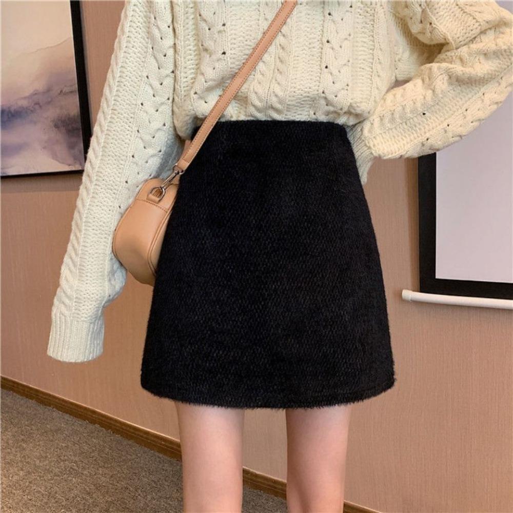Short Skirt for Women In Autumn and Winter Sweet Mink Velvet Fashionable A-line Skirt Versatile Petite High-waisted Hip Skirt