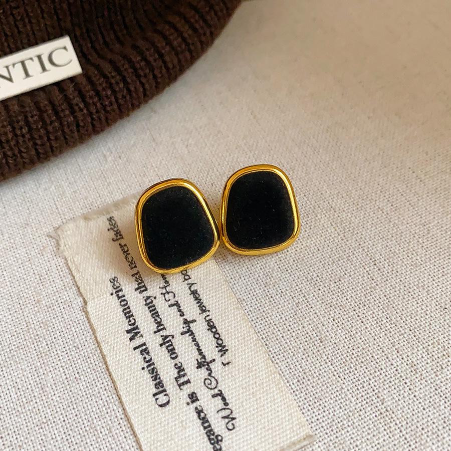 Silver Needle Flocked Round Square Stud Earrings: Elegant and Versatile High-End Jewelry