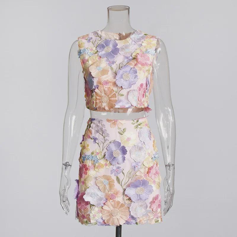 2025 Spring Retro Pastoral Embroidered Floral Sleeveless Top and High-Waist Skirt Set