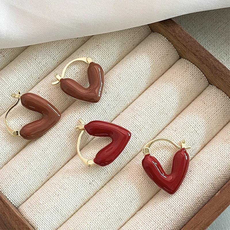 French Romantic Wine Red Enamel Heart shaped Pendant Earrings 2023 Fashion Zircon For Women's Design Sense Eardrop Accessories