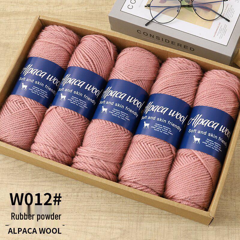 Soft Alpaca Yarn: Comfortable, ideal for hand-knitting scarves and other medium-thick projects.