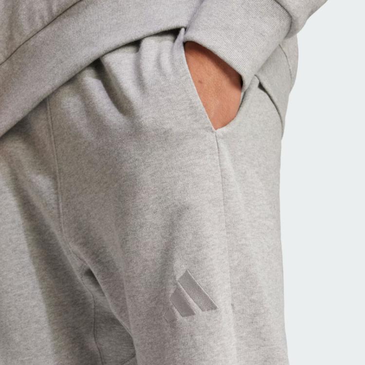 Adidas All Season Regular Tapered Joggers Logo Print Men Joggers Medium-Heather-Gray IY6558