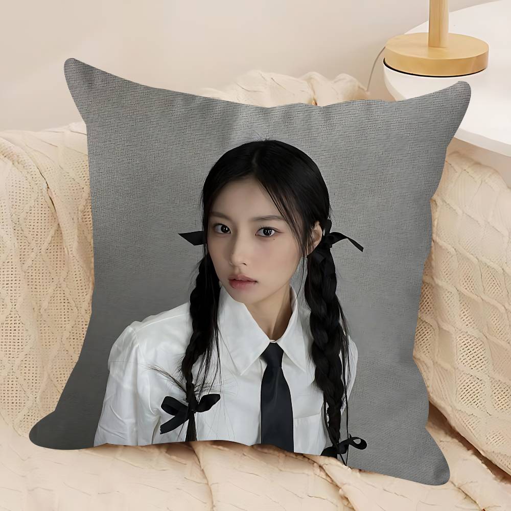 Singer C-Cho-Hyewon Pillowcase Toon Gift Cushion Cover Bedroom Home Sofa Chair Seat Decor Pillow Case