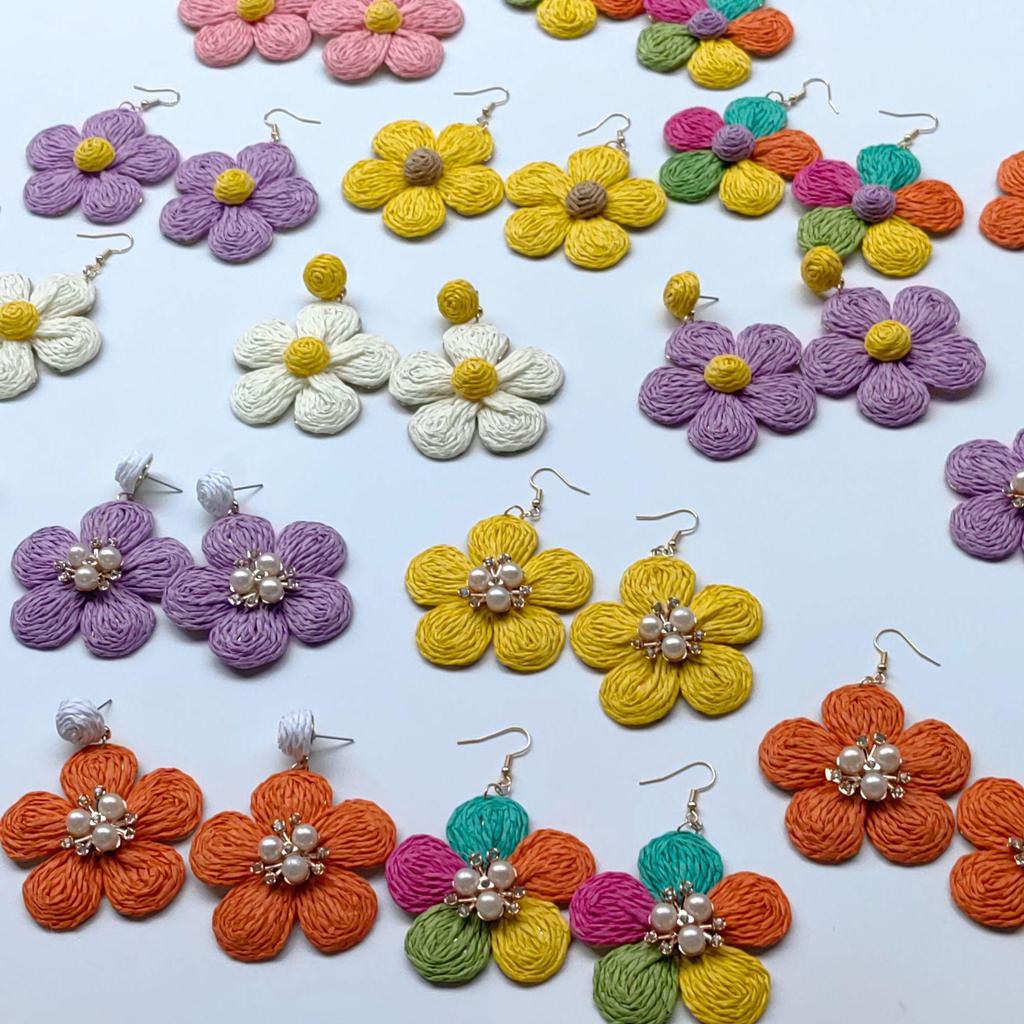 Hand-Woven Raffia Flower Earrings: Colorful, Sweet, Exaggerated Drops