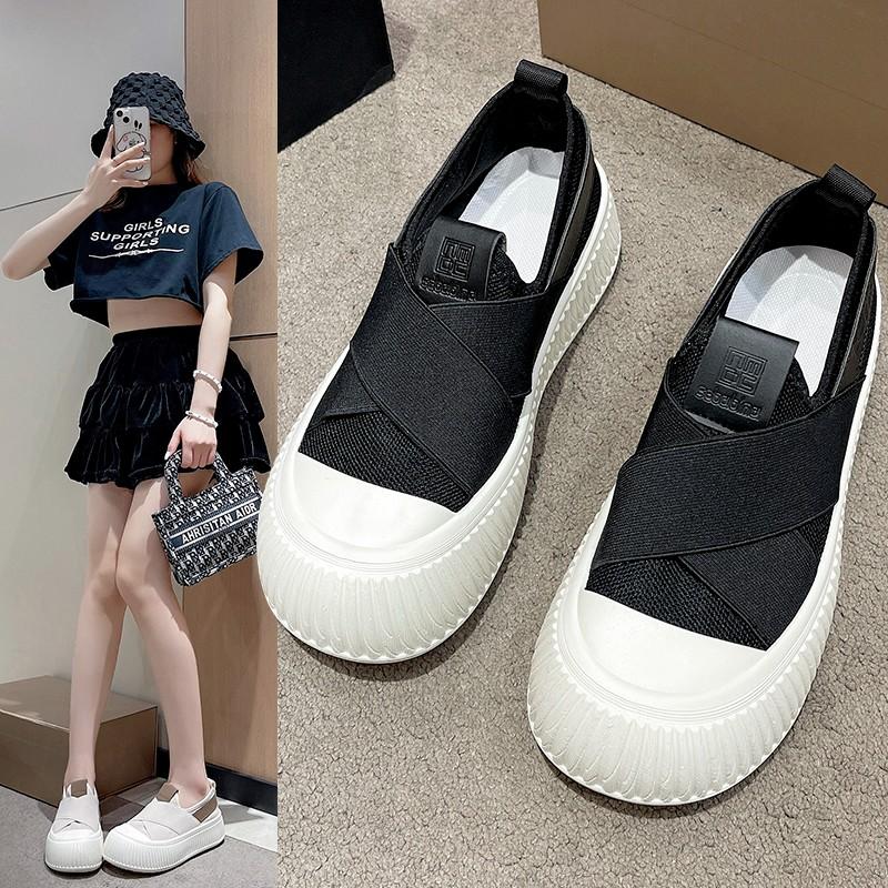 

Мода 2024 года, новые дышащие и универсальные повседневные маленькие белые туфли, модные удобные кроссовки на толстой подошве для бега на открытом воздухе 40 чёрный