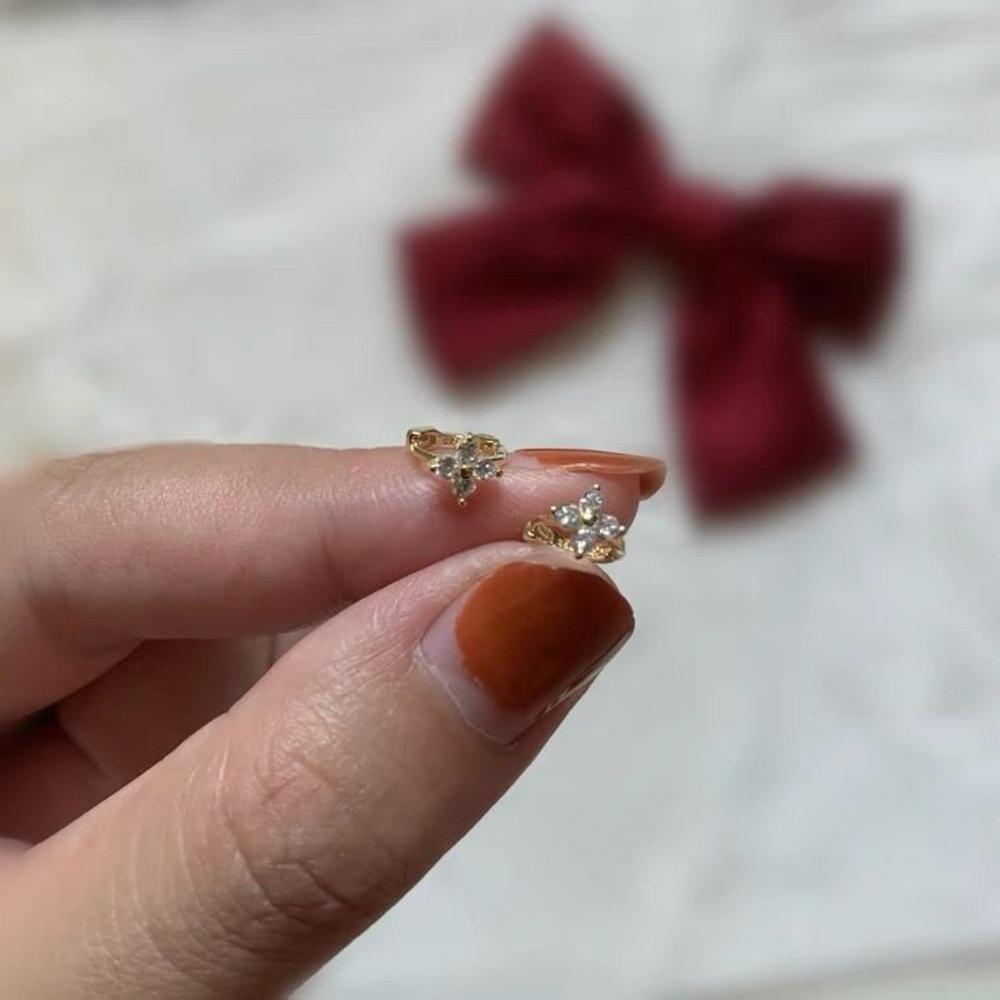 New Temperament Exquisite Inlay Zircons Mini Four-leaf Flower Stainless Steel Hoop Earrings for Women Korean Sweet Jewelry Gifts