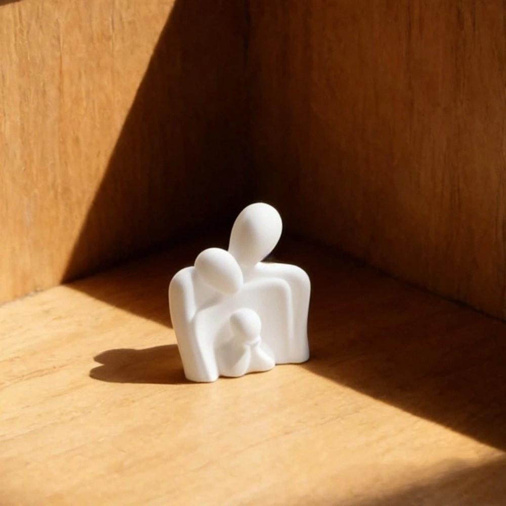 Ornaments Abstract Family Sculpture Parent-Child Hugging Couple Sculpture Decoration