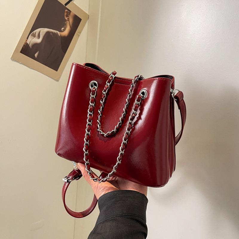 Square PU leather women's bags one shoulder crossbody bucket bag with large capacity detachable chain trendy new