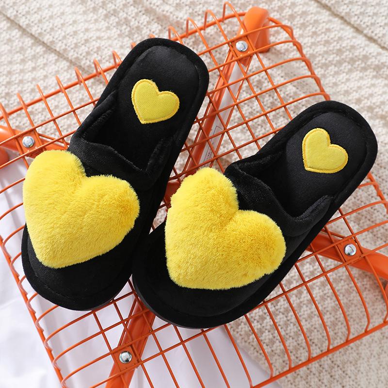 New Autumn and Winter Cotton Slippers Anti Slip and Warm Women's Slippers Cartoon Love Home Slippers