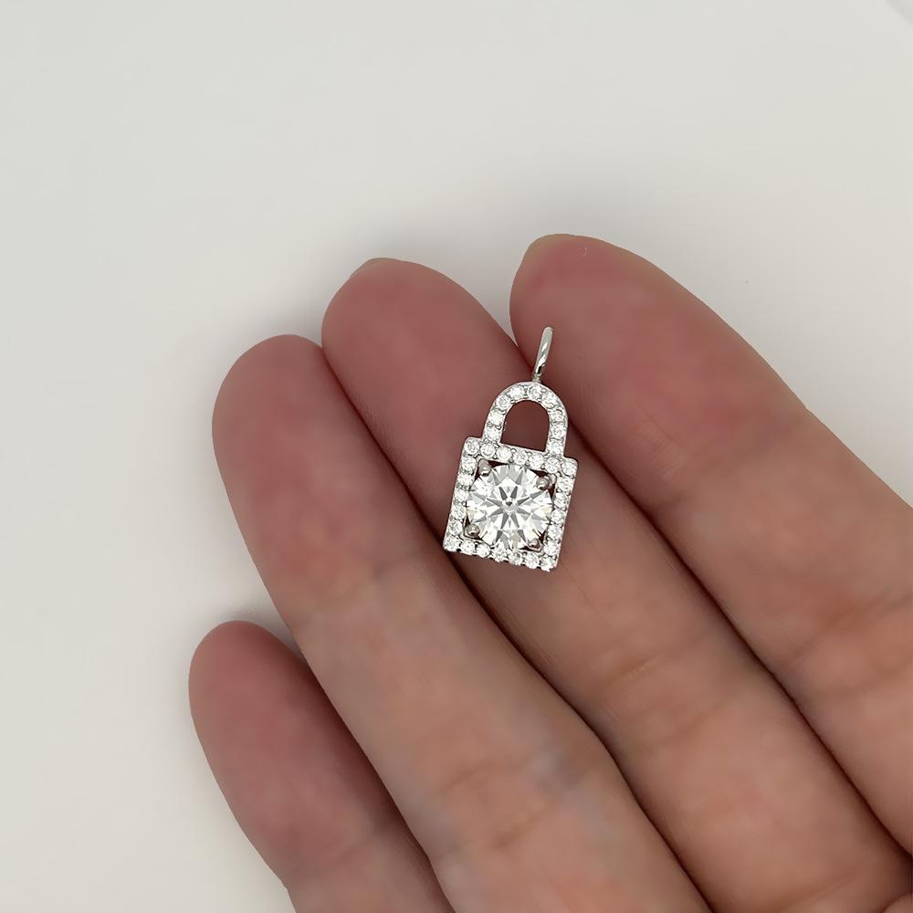 Elegant 1 Carat Moissanite Lock Pendant Necklace in S925 Sterling Silver for Women
