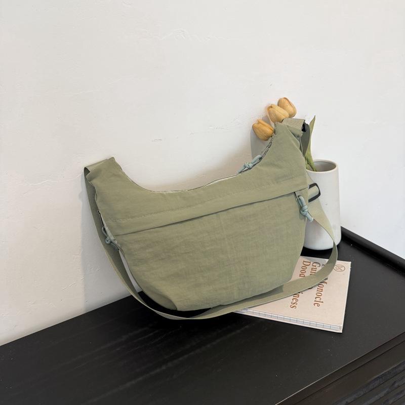 Lazy wind large capacity new fashion messenger bag simple bag women's trend lightweight shoulder bag