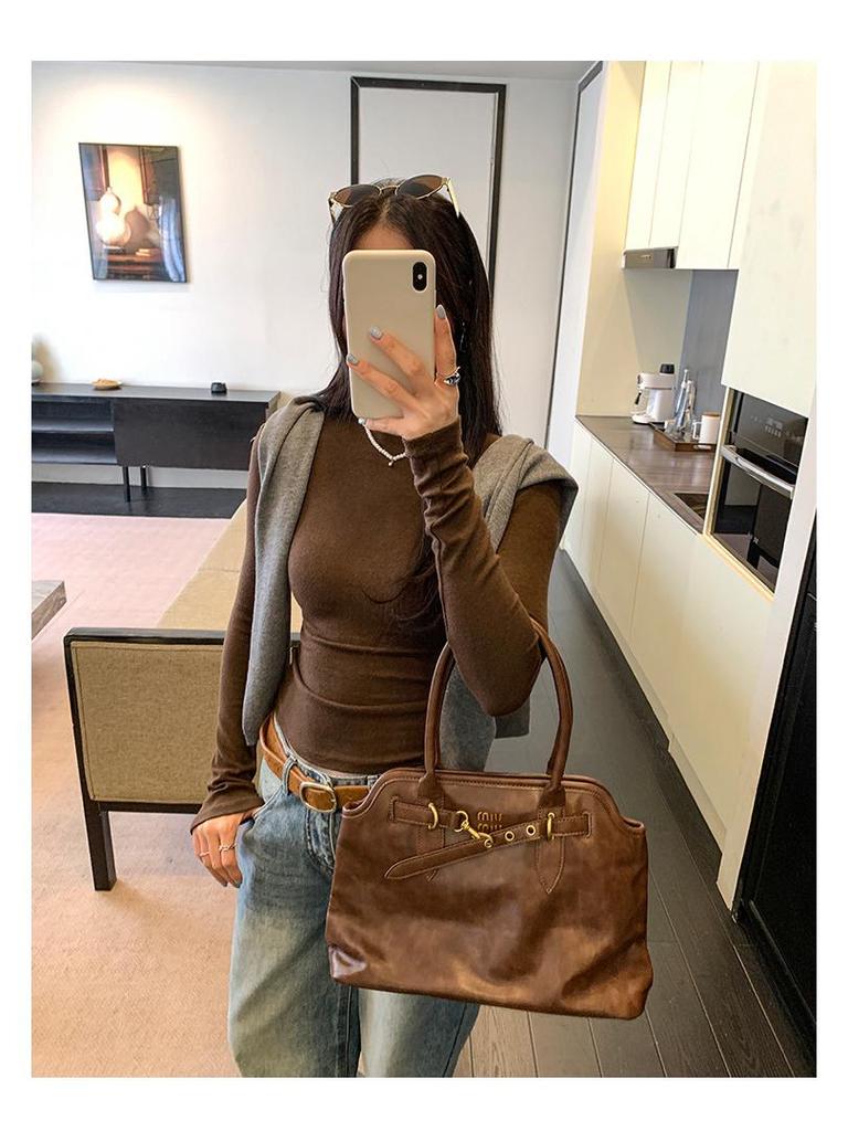 Women's Slimming Gray Crew Neck Long Sleeve T-shirt - Korean Style, Versatile Inner Layer for Autumn/Winter.