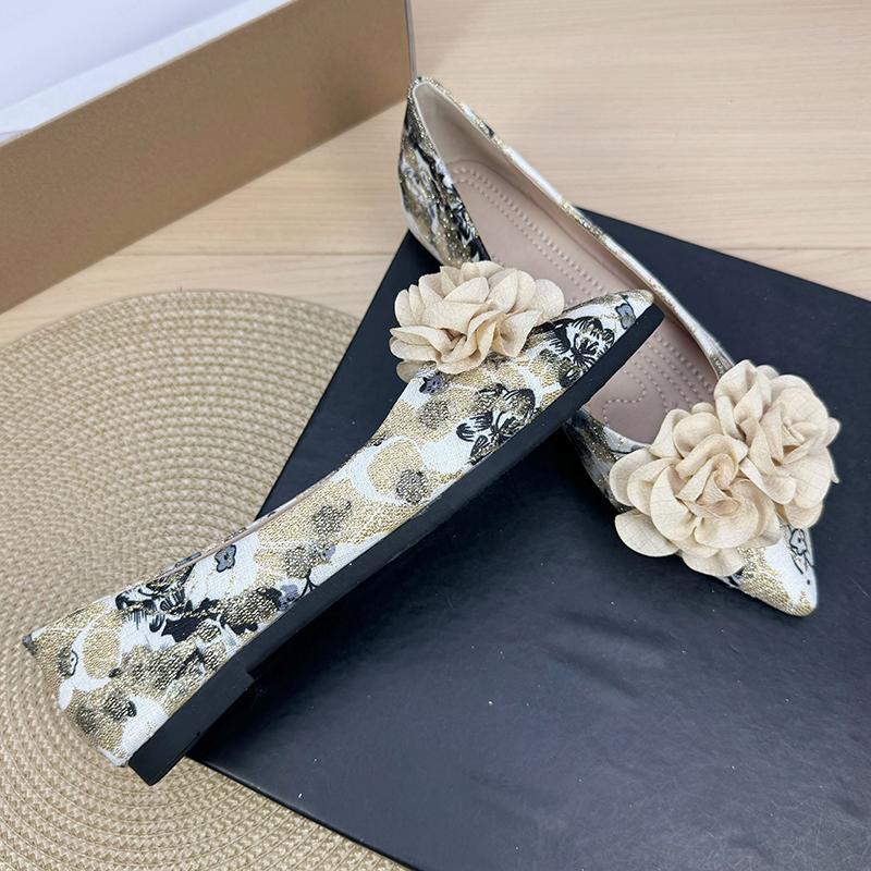 Fashion Flat Shoes for Women 2025 Spring and Autumn Pointed Toe Flower Shallow Mouth Boat Shoe Ethnic Style Women's Shoes Big Size 41-43