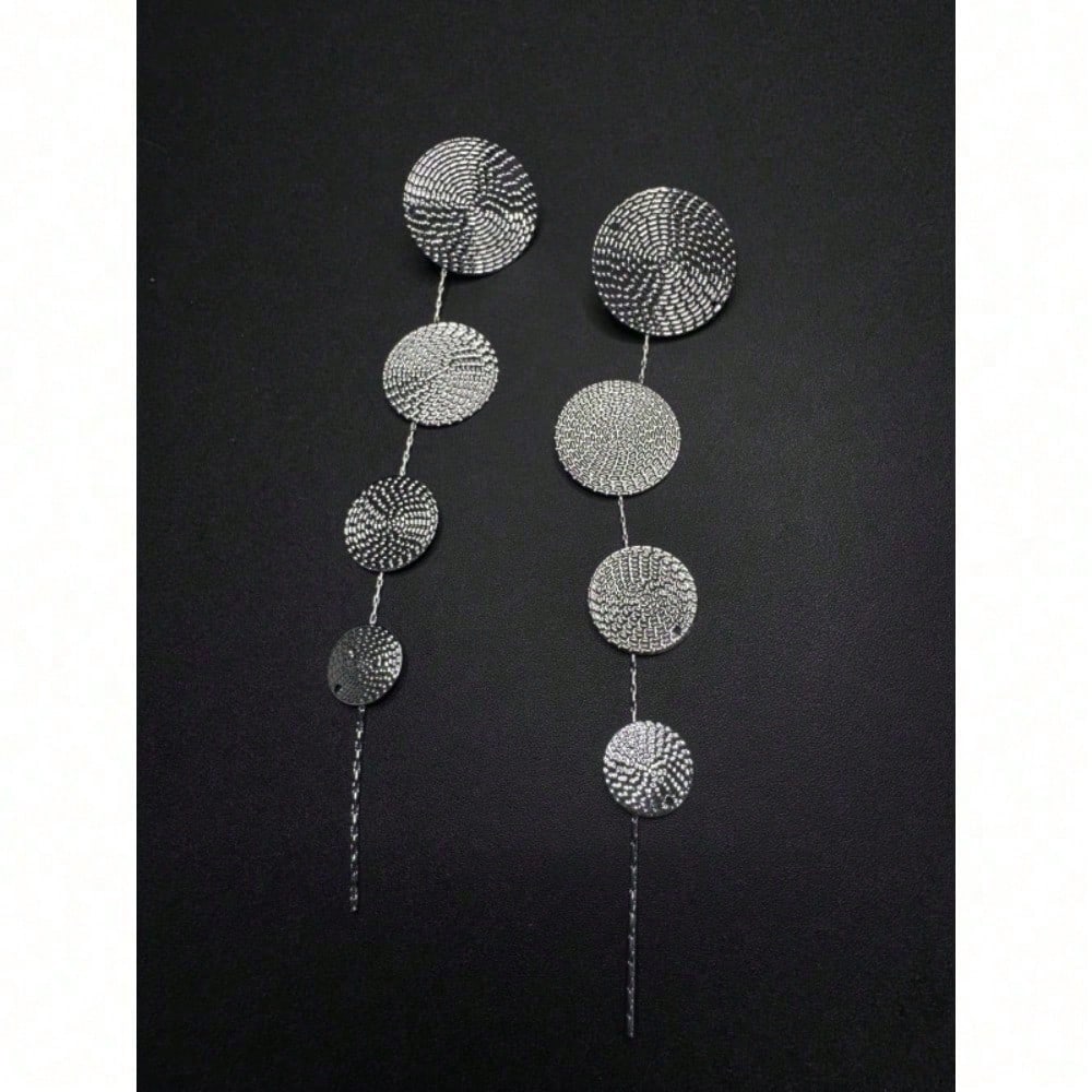 1 Pair Of Metal Round Patterned Long Tassel Earrings, Simple And Versatile Earrings To Decorate Face Shape And Temperament