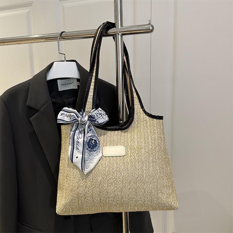 

Large capacity underarm bag casual commuting niche fashion portable shoulder bag tote striped simple bag women чёрный