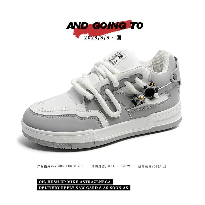 

2025 new men s shoes versatile sports and leisure Internet celebrity platform white shoes American fashion couple niche skateboard shoes 44