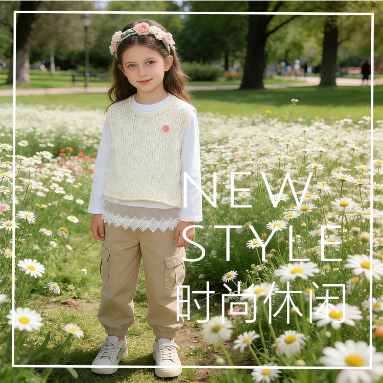 Girl's round neck sleeveless spring and autumn, comfortable, refreshing and cute vest for middle-aged children