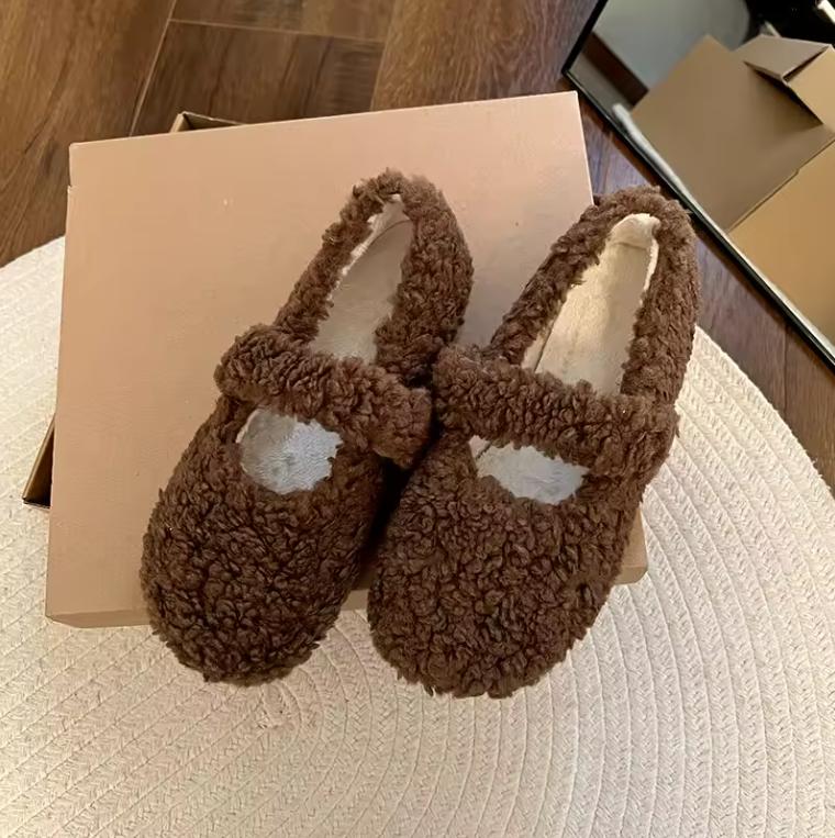 White French Mary Jane Flat-bottomed Fluffy Shoes for Women's 2024 New Autumn and Winter Warm-soled Beanie Cotton Shoes