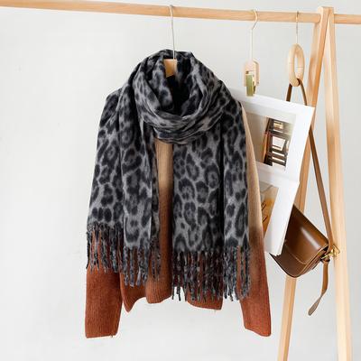 Accessoires – Sjaals en hoofddoeken