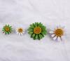 Drip Oil Small Daisy Brooch - Women's Anti-Exposure Corsage Pin Buckle, High-End Clothing Accessory.