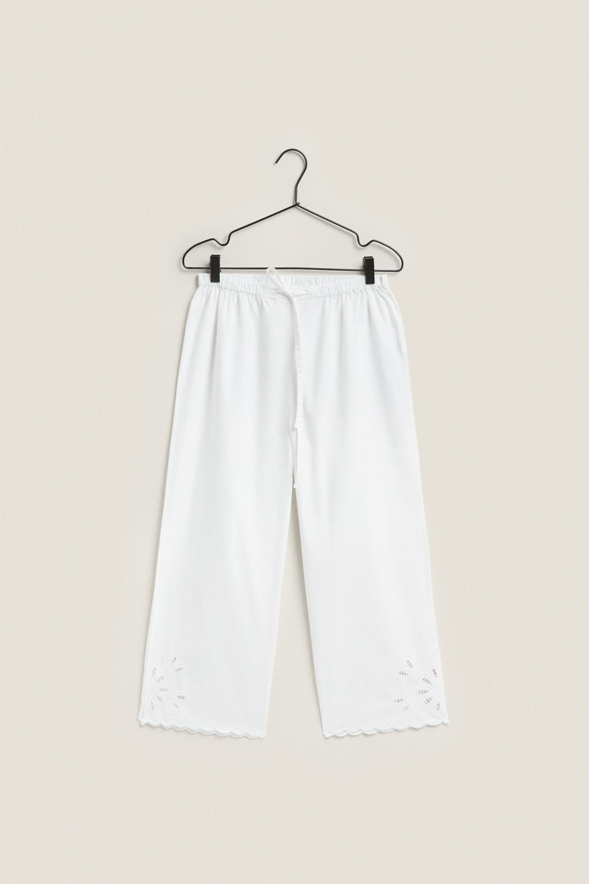 

УКОРОЧЕННЫЕ БРЮКИ С ВЫШИВКОЙ