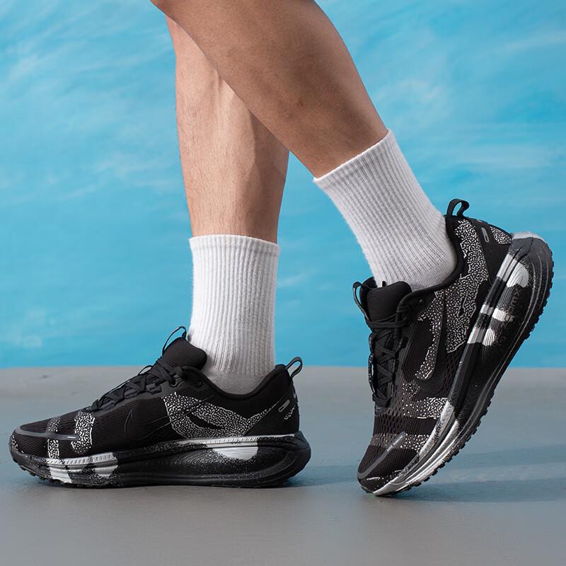 Nike Men s Vomero Road Running Shoes US M9.5