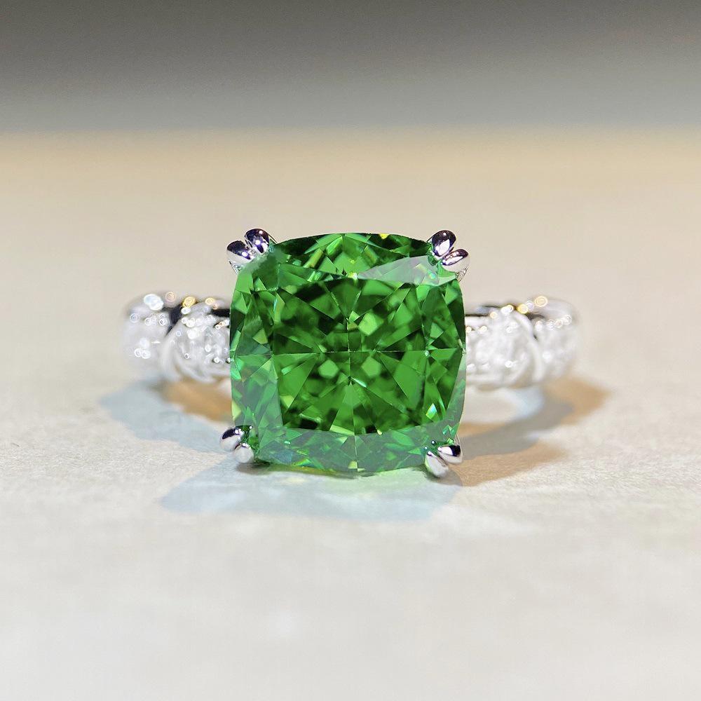 Exquisite S925 Silver Square Sugar High Carbon Diamond Women's Ring with Aquamarine Accent - Bold European/American Style.