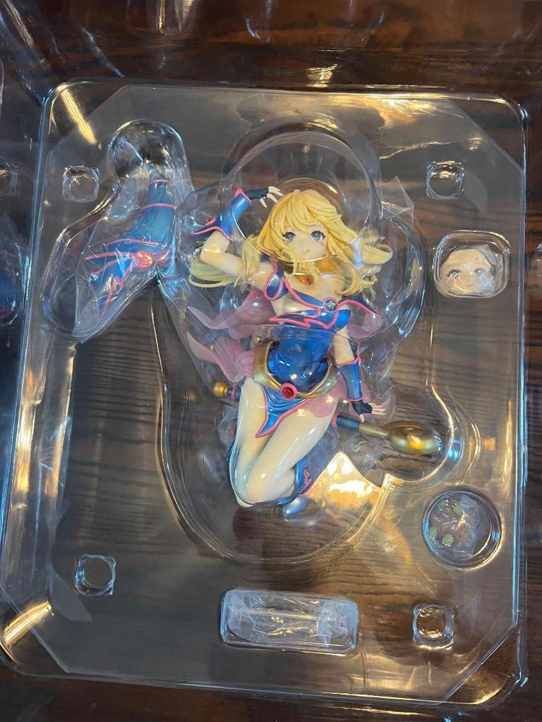 [USED] Yu-Gi-Oh! Dark Magician Girl MAGI ARTS Figure with Gift