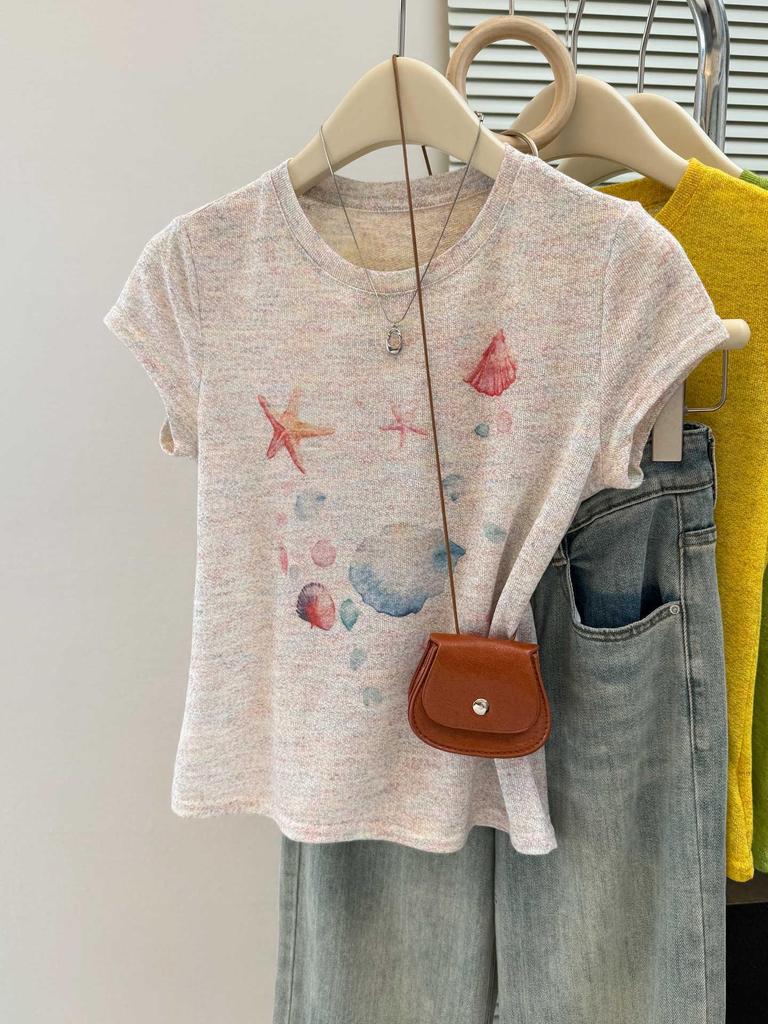 Women's 2025 Summer Slimming Printed Round Neck T-Shirt with Straight Shoulder Design and Short Sleeves