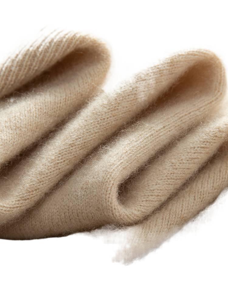 2025 Early Autumn Women's Cashmere Round Neck Cardigan - Loose, Versatile, and Lightweight Knitwear.