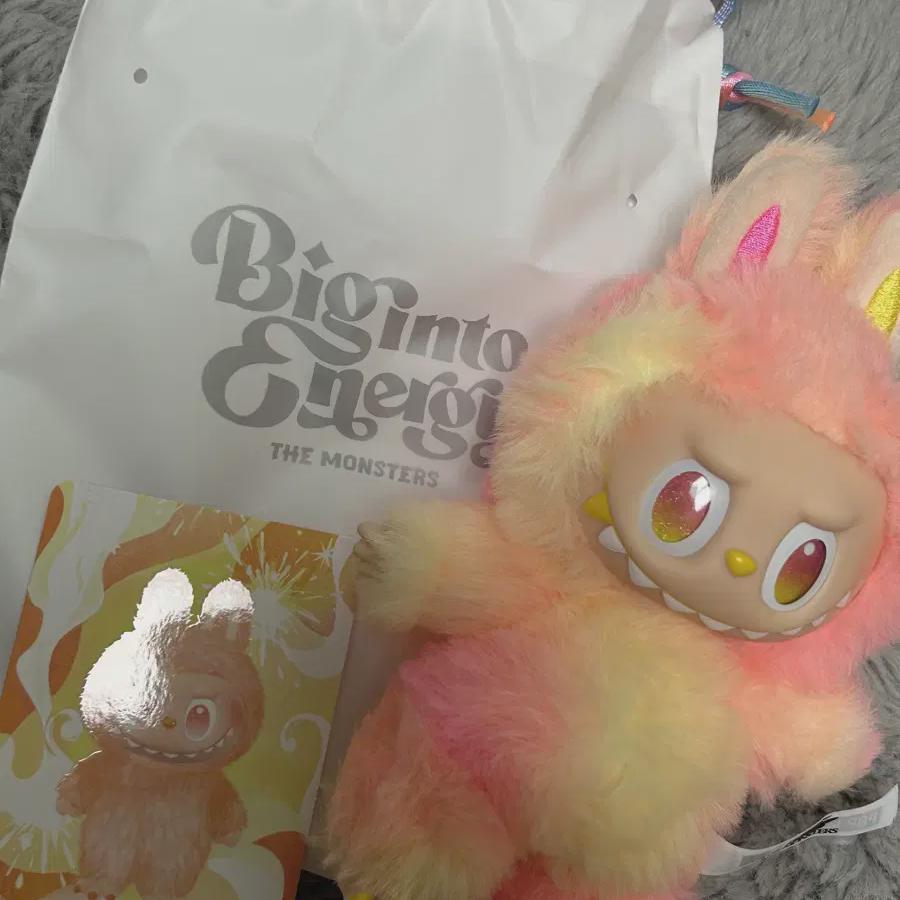 

Подлинная преданность Лабубу Зверя