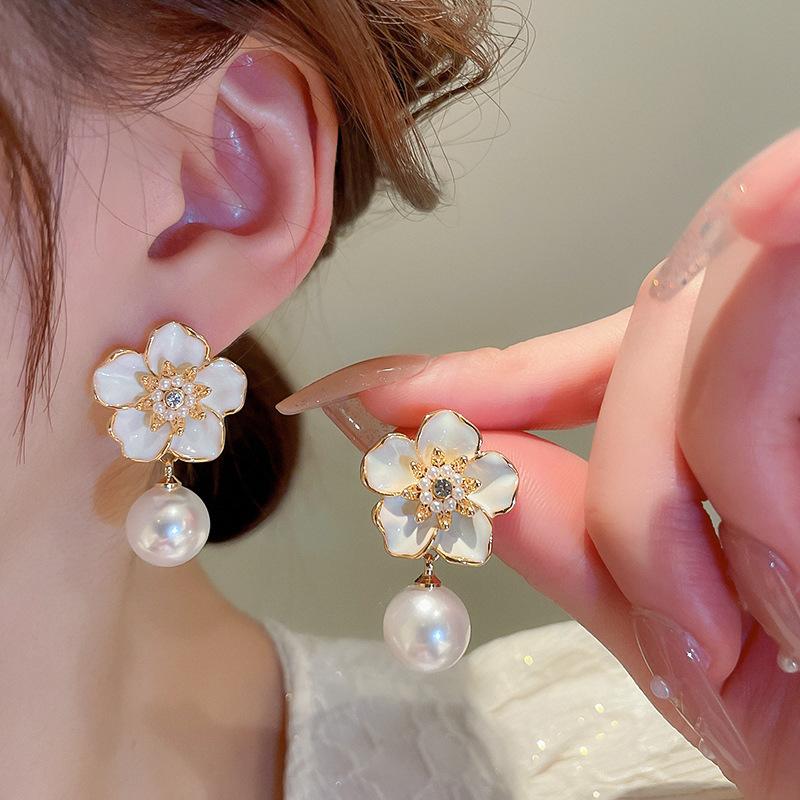 2024 Neue Trendige Grüne Acryl Runde Geometrische Stecker Ohrringe Brincos Koreanische Simulierte Perle Blume Ohrringe für Frauen Schmuck Geschenk