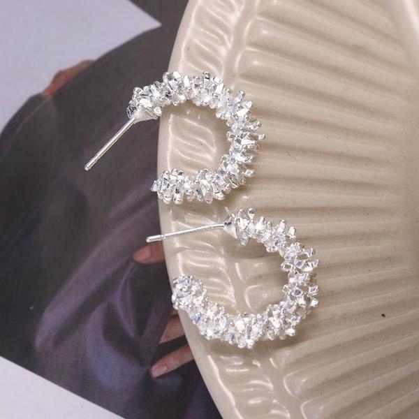 New Fashion Trend Unique Design Elegant Exquisite Irregular C Shape Earrings Female Jewelry Party Gift