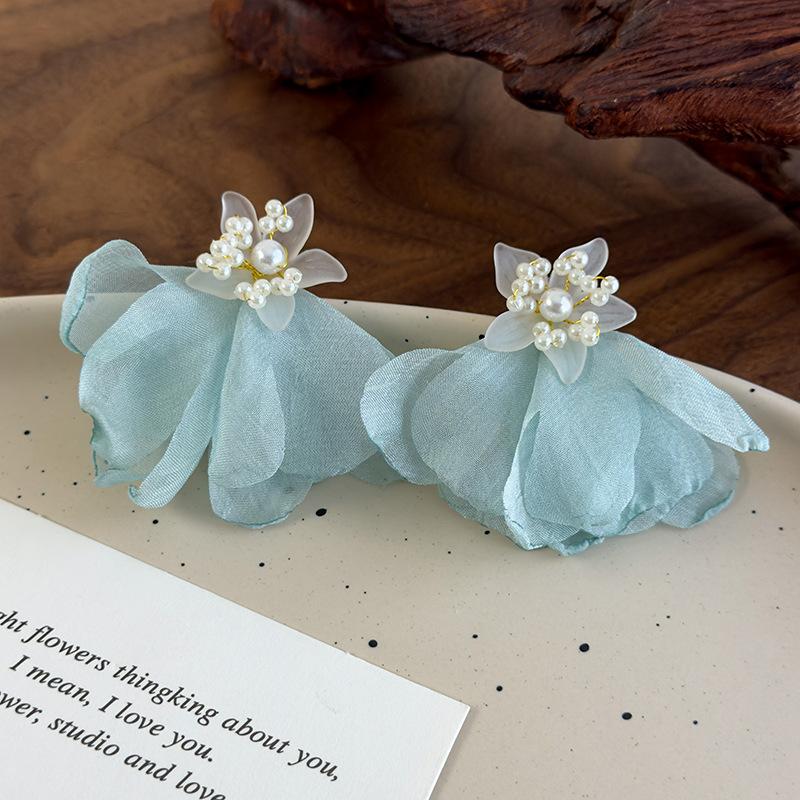 Elegant Statement Lace Organza Cloth Flower Pearl Earrings for Woman Korean Fashion Jewelry Party Girl s Lady Accessories