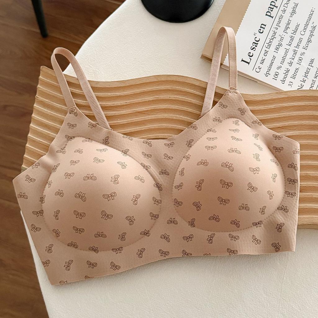 Ladies Spring and Summer Thin New Small Breast Gathers No Steel Ring Anti Light No Trace Beauty Back Underwear