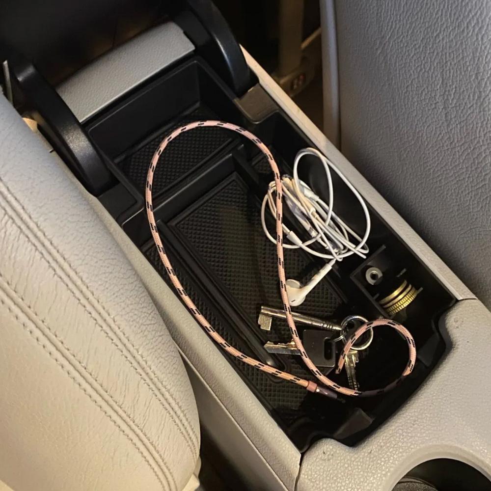 For Mercedes Benz GLA X156 A B Class W176 W246 MB A180 B200 GLA250 AMG Car Center Console Armrest Storage Box Sundries Packing