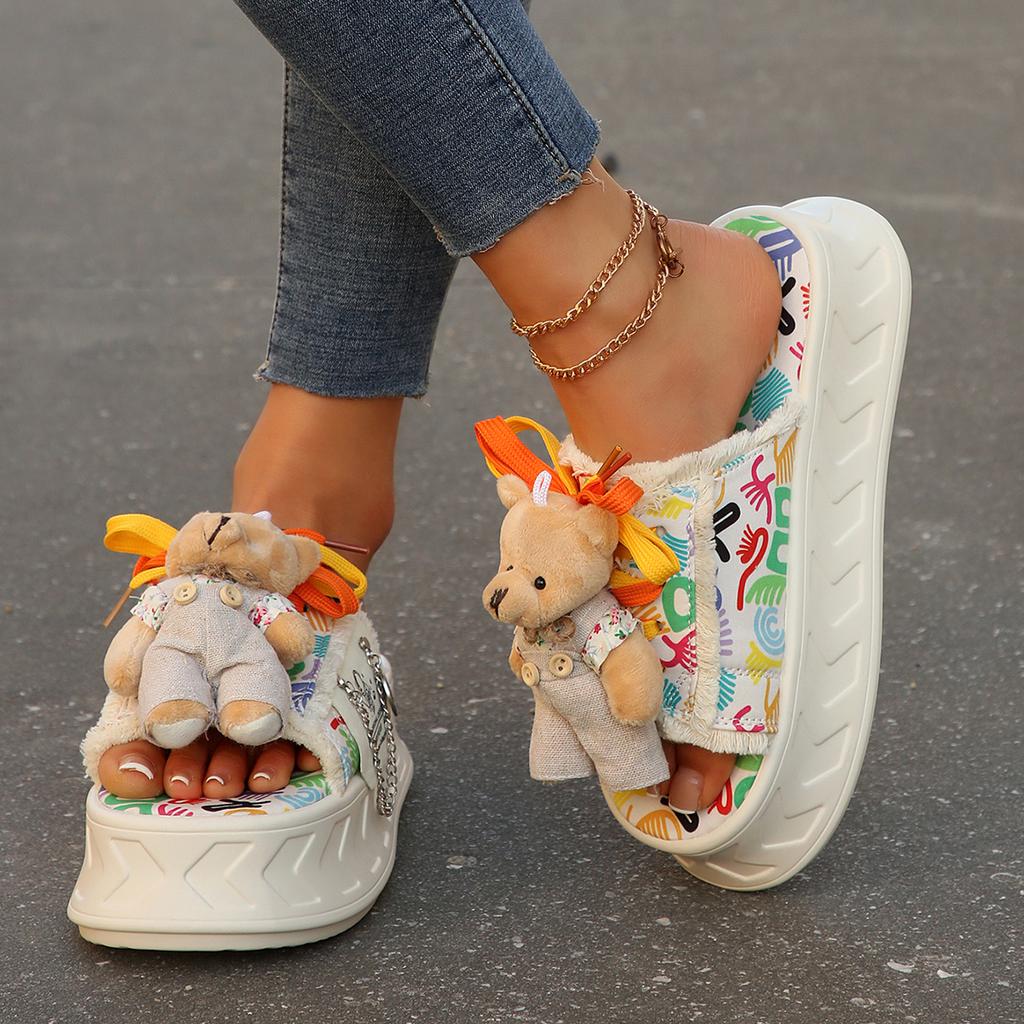 Pantoufles Mode Femme Nouvelles Sandales Plates Mode Été Chaussures de Créateur Femme Sandales à Plateforme Décontractées Antidérapantes Pantoufles Confortables Diapositives Femme