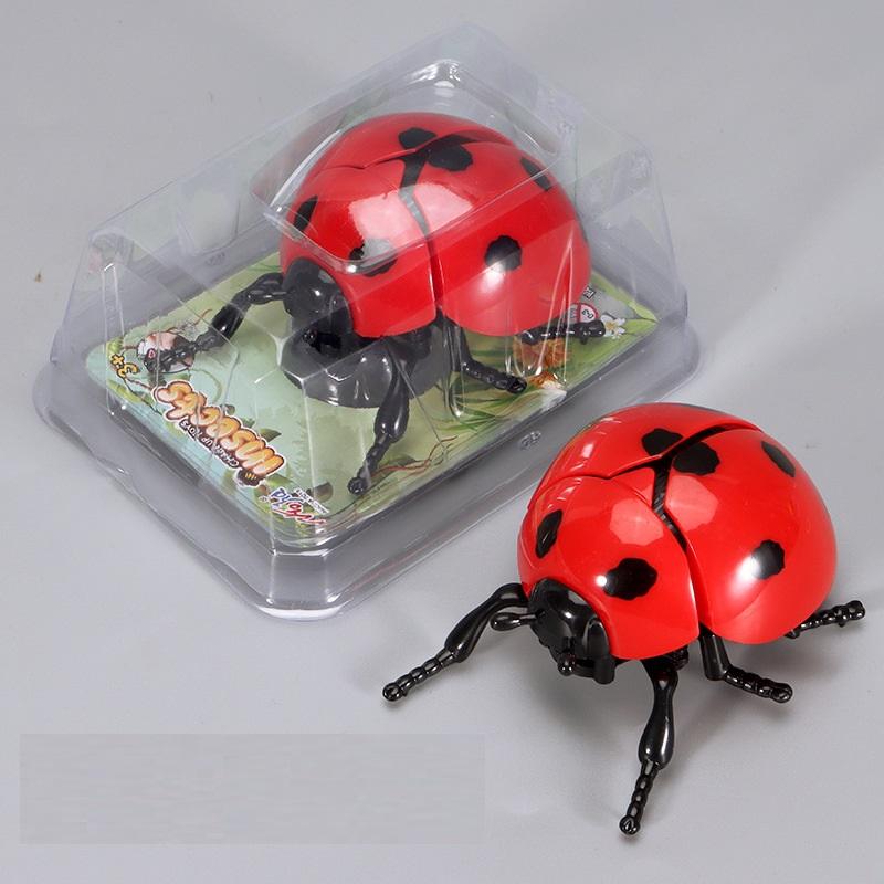 Simulated Wind-Up Insect Toy | Plastic Clockwork Bug | Kids Funny Prank Gift