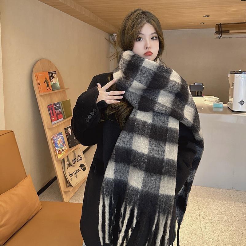 Limited-time snap-up price! Mohair fleece scarf women's 14 classic colors, warm in autumn and winter, soft and thickened scarf, solid color