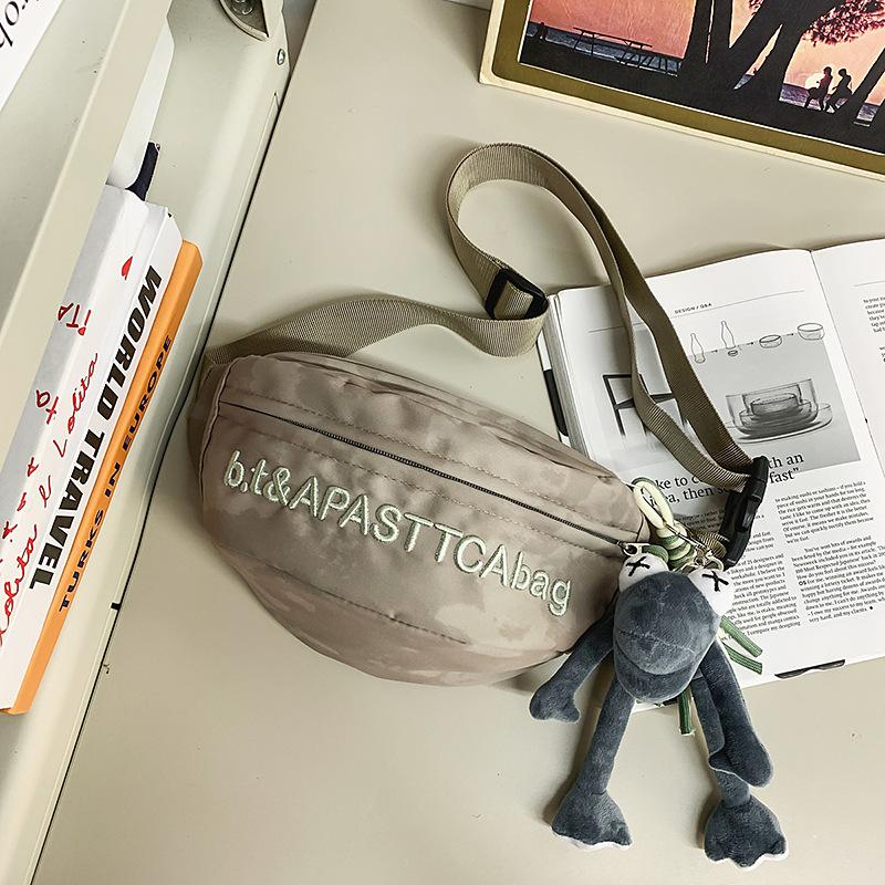 Casual breast bag women's tide brand messenger bag outdoor sports cycling locomotive shoulder bag niche versatile fanny pack men