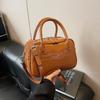 Retro pillow bag women's new autumn and winter niche shoulder messenger bag portable work commuter bag