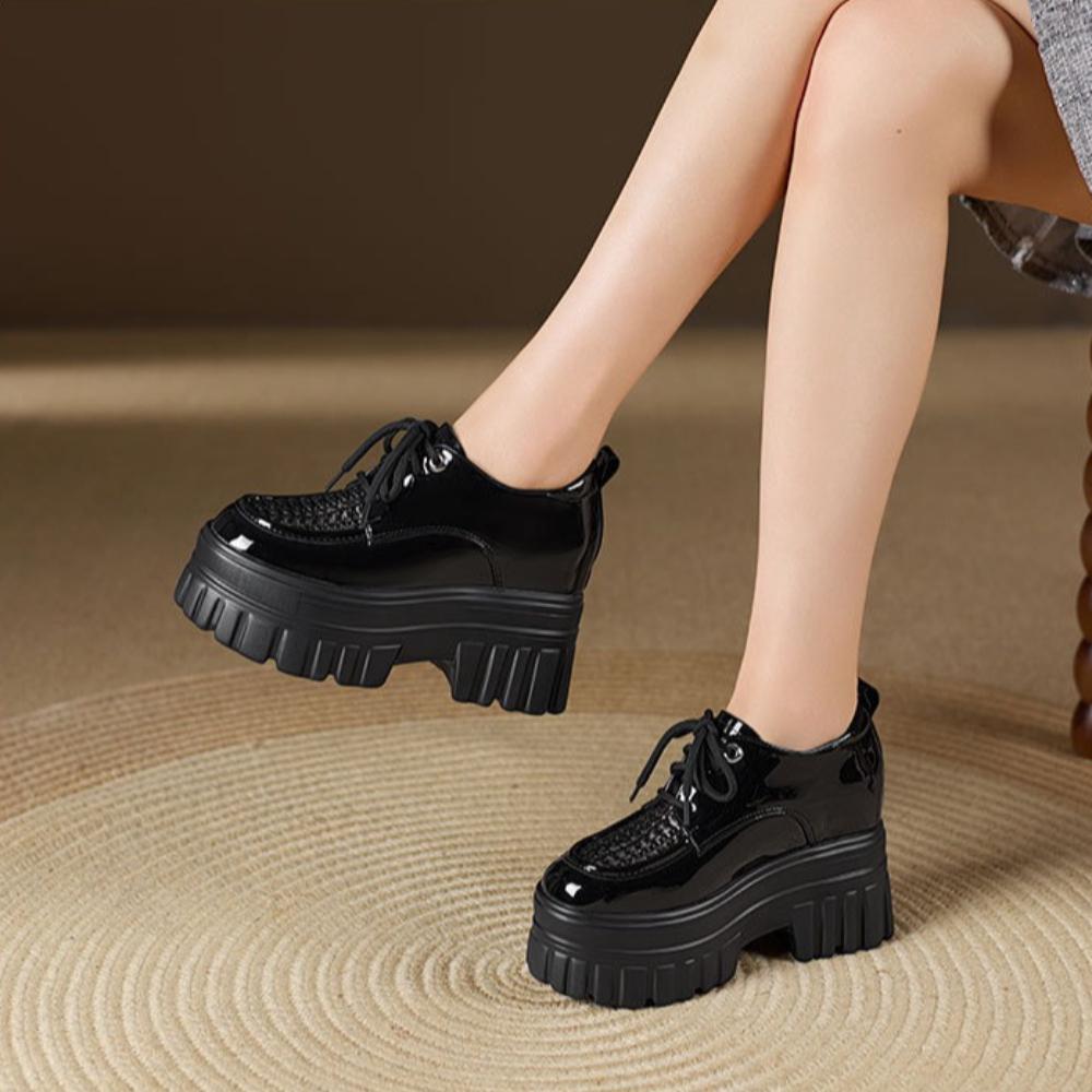 2026 Autumn Women Patent Leather Woven Lace‑Up Wedge Platform Pumps, British Retro Style Extra Thick‑Sole Versatile Casual Daily Leather Shoes