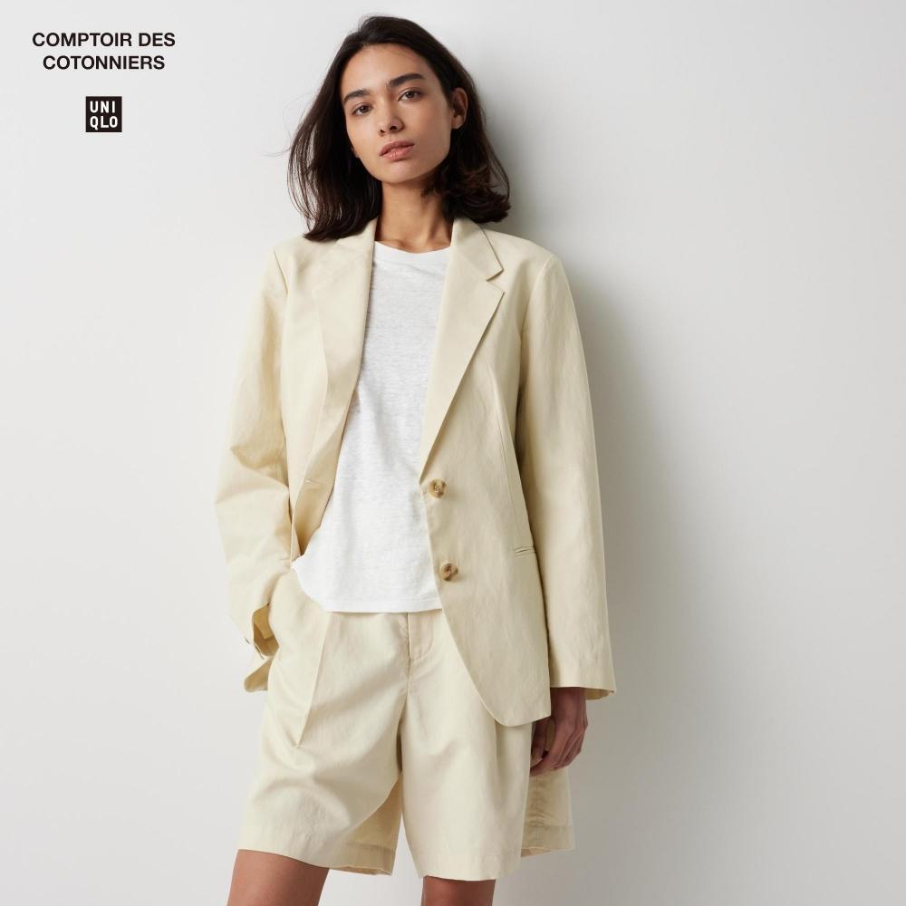 

Льняную куртку UNIQLO можно сложить.